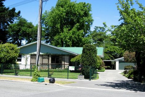 Photo of property in 477 Avonhead Road, Avonhead, Christchurch, 8042