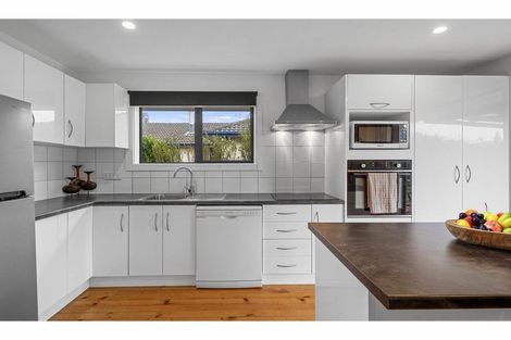 Photo of property in 53 Leicester Crescent, Hoon Hay, Christchurch, 8025