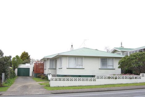 Photo of property in 183 Mangorei Road, Merrilands, New Plymouth, 4312
