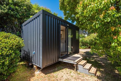 Photo of property in 30 Anthony Grove, Paraparaumu Beach, Paraparaumu, 5032