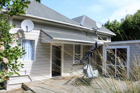 Photo of property in 8 Allandale Road, Saint Clair, Dunedin, 9012