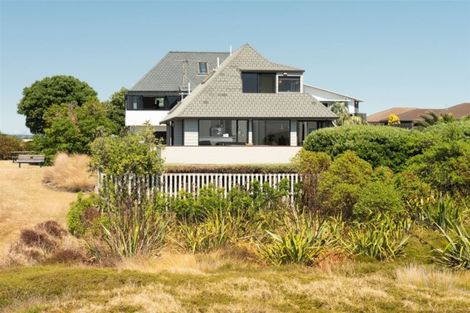 Photo of property in 445a Oceanbeach Road, Mount Maunganui, 3116