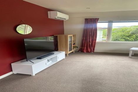 Photo of property in 11 Randwick Road, Northland, Wellington, 6012