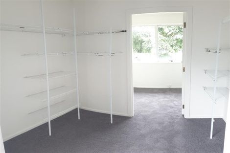 Photo of property in 32 Becker Drive, Weymouth, Auckland, 2103