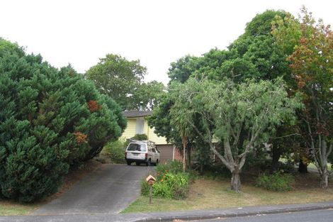 Photo of property in 6 Fairdale Place, Birkdale, Auckland, 0626