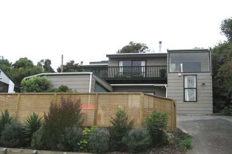 Photo of property in 28 Telstar Place, Beach Haven, Auckland, 0626
