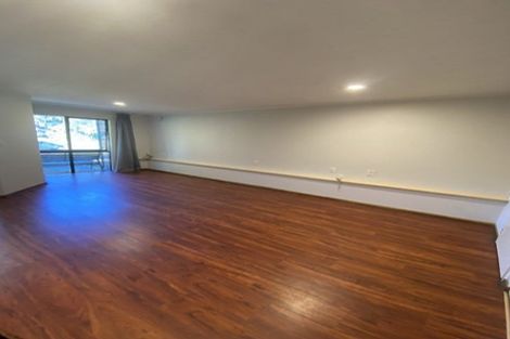 Photo of property in 21 Lavery Place, Sunnynook, Auckland, 0632