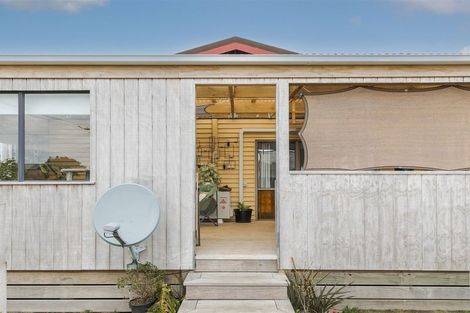 Photo of property in 20 Bentham Street, Westport, 7825