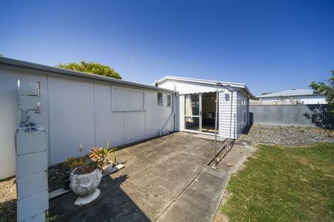 Photo of property in 22 Park Road, West End, Palmerston North, 4412