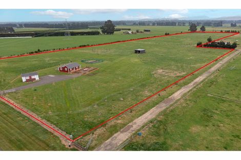 Photo of property in 167 Leslies Road, Cust, Rangiora, 7471