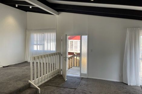 Photo of property in 6 Andros Place, Unsworth Heights, Auckland, 0632