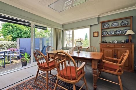 Photo of property in 15 Rakau Street, Havelock North, 4130