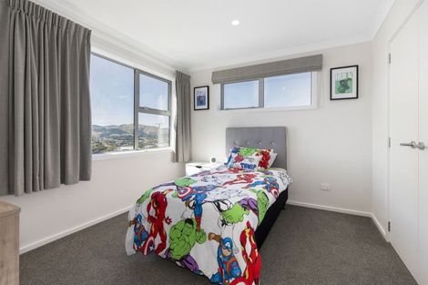 Photo of property in 64 Endeavour Drive, Whitby, Porirua, 5024
