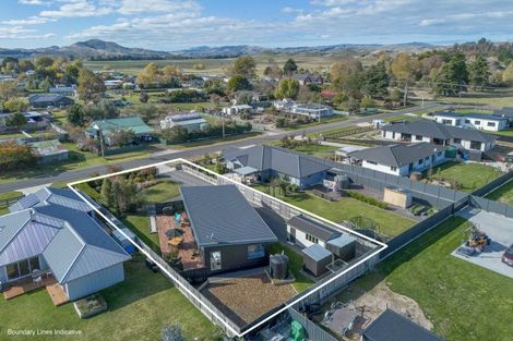 Photo of property in 18 Dee Street, Otane, 4202