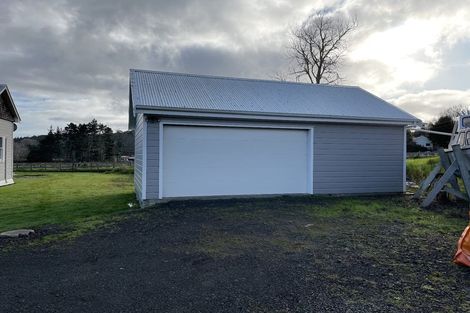 Photo of property in 1035 Kahikatea Flat Road, Waitoki, Kaukapakapa, 0871