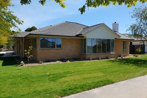 Photo of property in 2 Tanu Place, Parklands, Christchurch, 8083