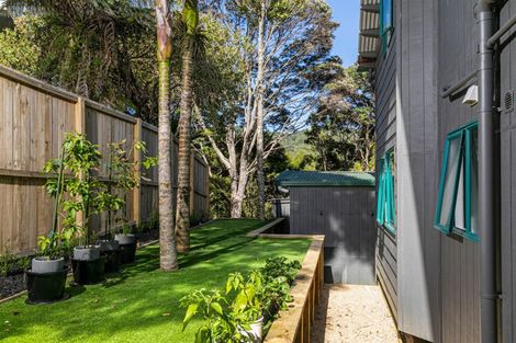 Photo of property in 112 Mountain Road, Henderson Valley, Auckland, 0612