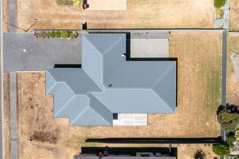 Photo of property in 16 Cunaris Way, Te Anau, 9600