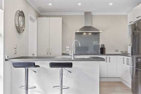 Photo of property in 3/502 Harewood Road, Harewood, Christchurch, 8051