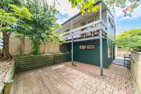 Photo of property in 8 Chestnut Grove, Maungaraki, Lower Hutt, 5010