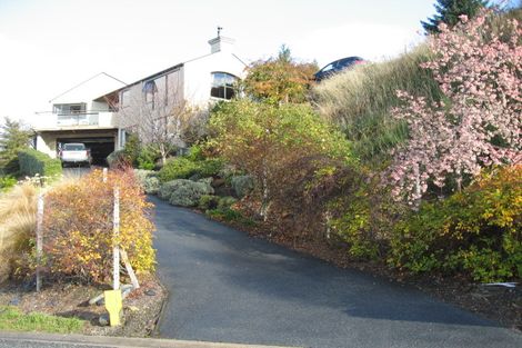 Photo of property in 3 Matakauri Place, Fernhill, Queenstown, 9300