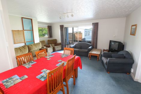 Photo of property in 5 John Street, Raglan, 3225