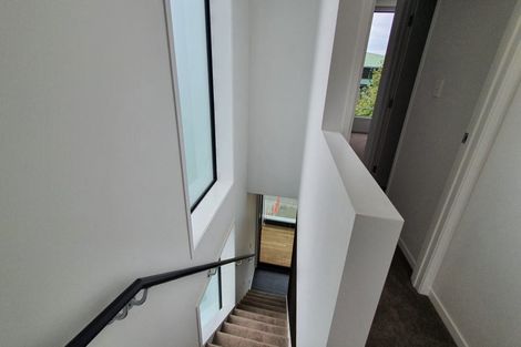 Photo of property in 1/2a Walsall Street, Avondale, Auckland, 1026