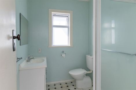 Photo of property in 46 Mako Mako Road, Levin, 5510