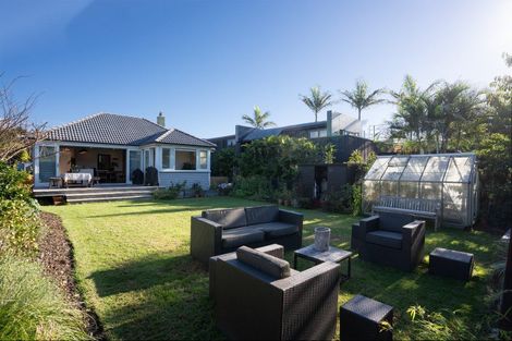 Photo of property in 49 Regina Street, Westmere, Auckland, 1022