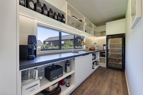 Photo of property in 11 Jacks Point Rise, Jacks Point, Queenstown, 9371