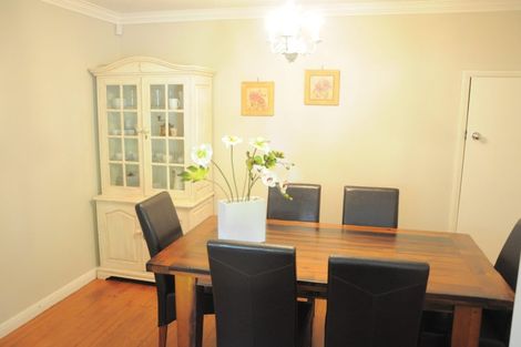 Photo of property in 122 Donald Street, Karori, Wellington, 6012