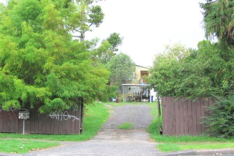 Photo of property in 16 Kamara Road, Glen Eden, Auckland, 0602
