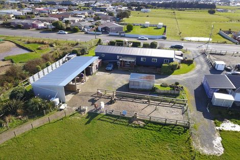 Photo of property in 111 Avon Road, Clifton, Invercargill, 9812