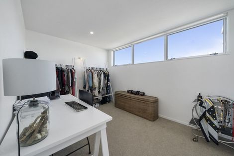 Photo of property in 7 Olliver Grove, Waikanae Beach, Waikanae, 5036