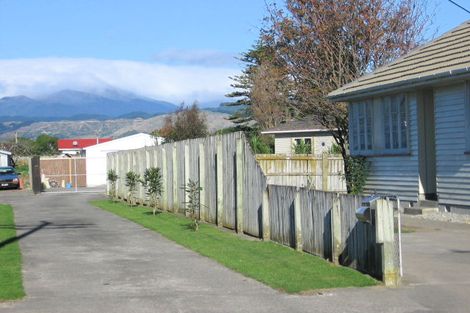Photo of property in 12 Maire Street, Otaki, 5512