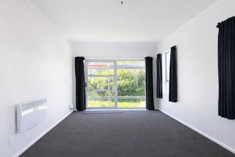 Photo of property in 46 Awamutu Grove, Waiwhetu, Lower Hutt, 5010