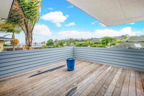 Photo of property in 8 Poseidon Place, Half Moon Bay, Auckland, 2012