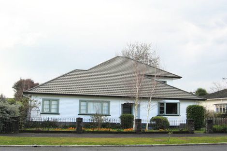 Photo of property in 15 East Street, Claudelands, Hamilton, 3214