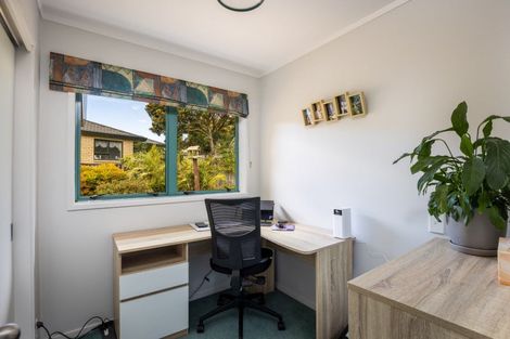 Photo of property in 22 Ashmore Drive, Frankleigh Park, New Plymouth, 4310