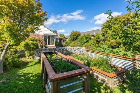 Photo of property in 10 Montana Avenue, Ilam, Christchurch, 8041