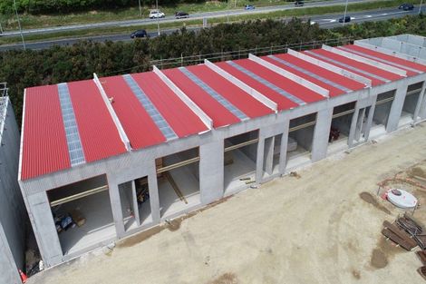 Photo of property in 1 Ara Paiwhenua, Tawa, Wellington, 5028