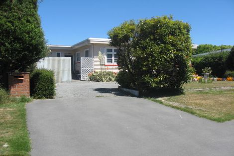 Photo of property in 42 Athol Terrace, Upper Riccarton, Christchurch, 8041