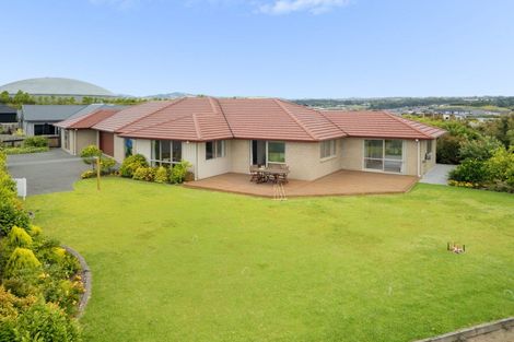 Photo of property in 28 Blacklock Road, Pyes Pa, Tauranga, 3112