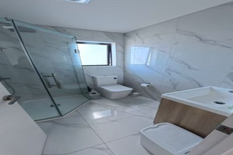 Photo of property in 11 Pihoihoi Place, Hobsonville, Auckland, 0616