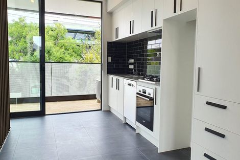 Photo of property in 1/2a Walsall Street, Avondale, Auckland, 1026