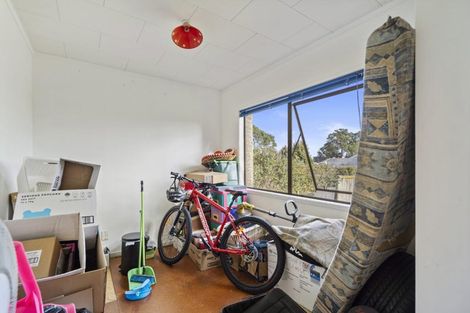 Photo of property in 1/19 Montgomery Avenue, Belmont, Auckland, 0622