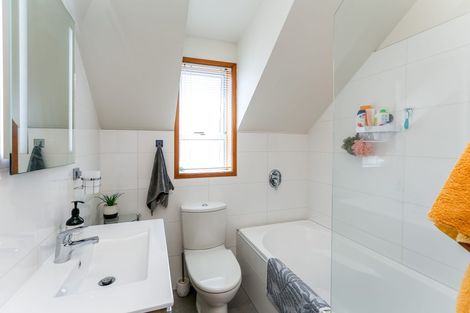 Photo of property in 27 Barriball Street, Fitzroy, New Plymouth, 4312