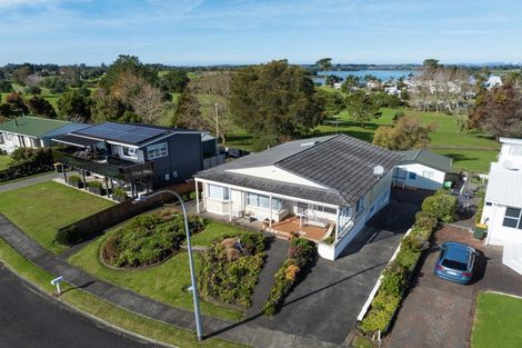 Photo of property in 178 Torkar Road, Clarks Beach, 2122