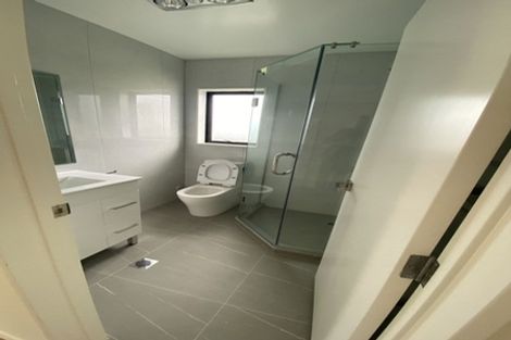 Photo of property in 24 Royal Arch Place, Rosehill, Papakura, 2113