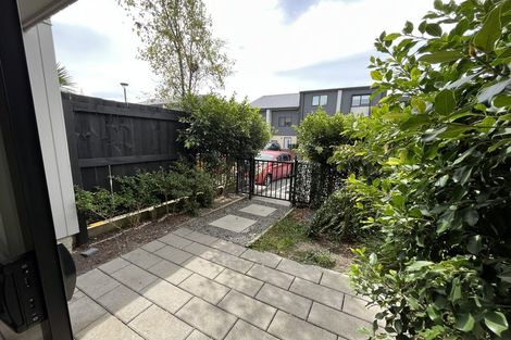 Photo of property in 22 Jabuka Street, Glen Eden, Auckland, 0602